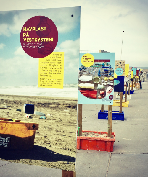 Information signs along the pier